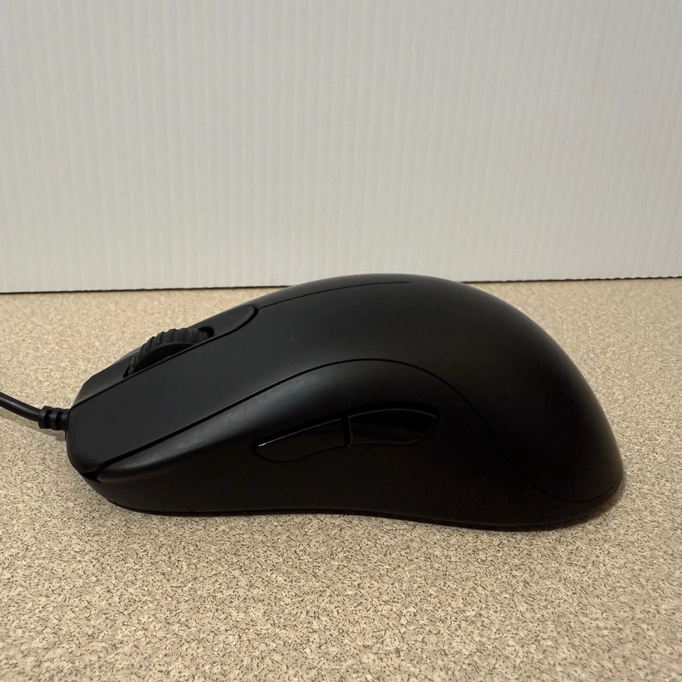 Zowie ZA12-B Gaming Mouse - Wired Esports Right Hand - Image 3 of 4