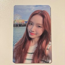 2022 LOONA 1st WORLD TOUR LOONATHEWORLD IN SEOUL TRADING CARDS