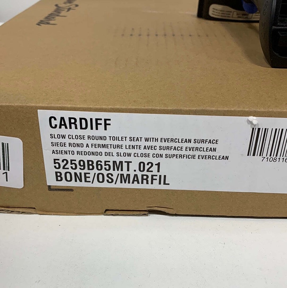 American Standard Cardiff Round ClosedFront Toilet Seat with Soft