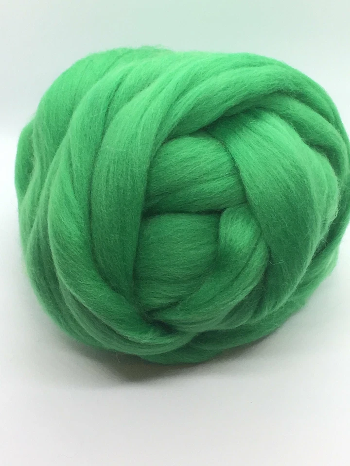SHEP'S WOOL Kelly Green Merino Wool Roving (Shamrock Green)
