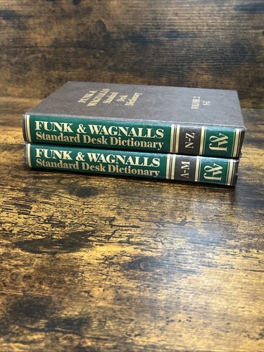 1975 Funk Wagnalls 24 Volume set, New Encyclopedia With Desk Dictionary - Picture 9 of 10