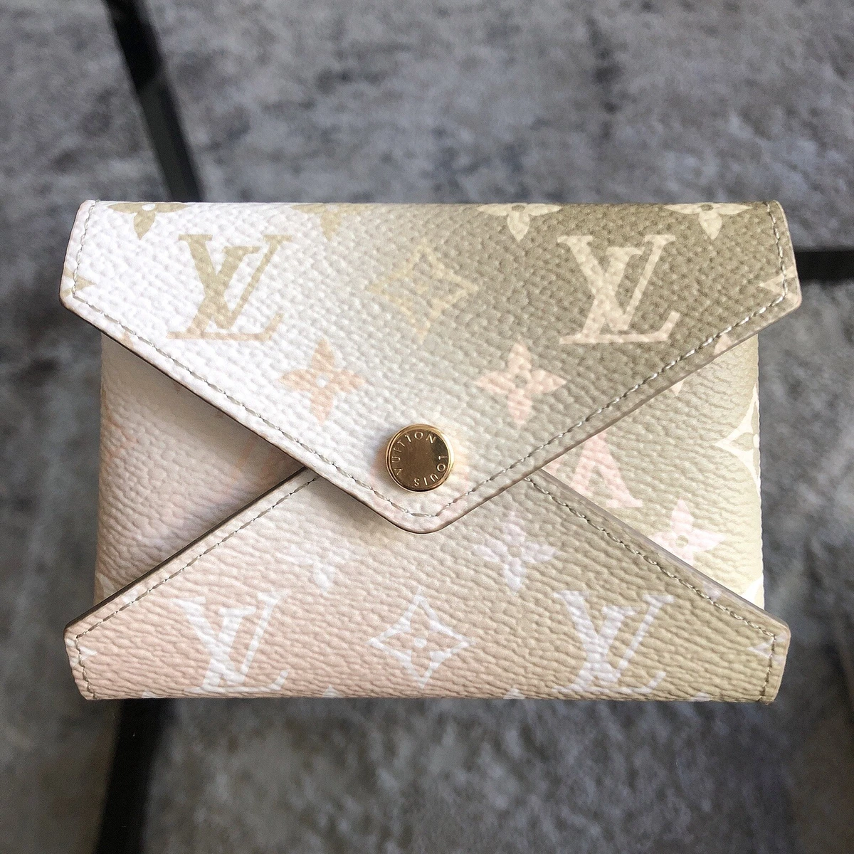 Louis Vuitton Kirigami Pochette Spring in the City Monogram Giant