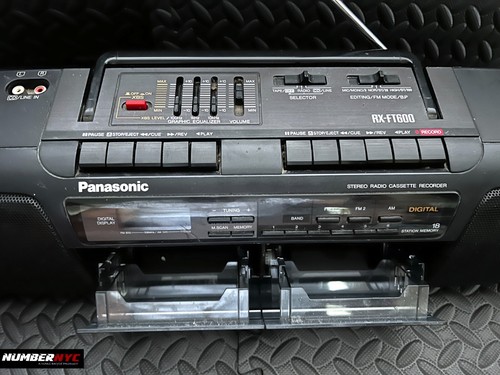 Panasonic RX-FT600 Radio Stereo Portatile Doppio Registratore a Cassette FUNZIONA BENISSIMO - Foto 6 di 14