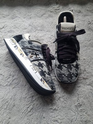 Premiata Beth Double Platform Sneaker aus Velour and Teeed