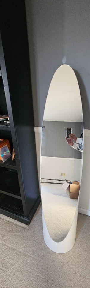 Vintage Lipstick Mirror - Image 2 of 3