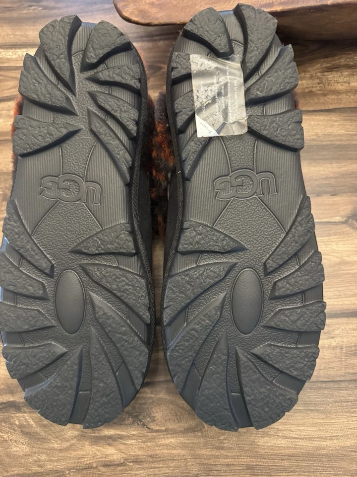 Zapatillas para mujer UGG Australia Coquette rojas y negras leopardo talla 10 nuevas en caja  Foto 4 de 4