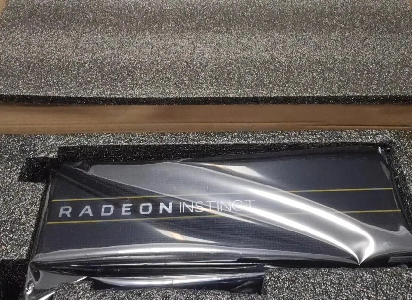 AMD Radeon Instinct MI50 32GB（VBIOS書換済み） AMD Radeon Instinct MI50 32GB（VBIOS書換済み） AMD Radeon