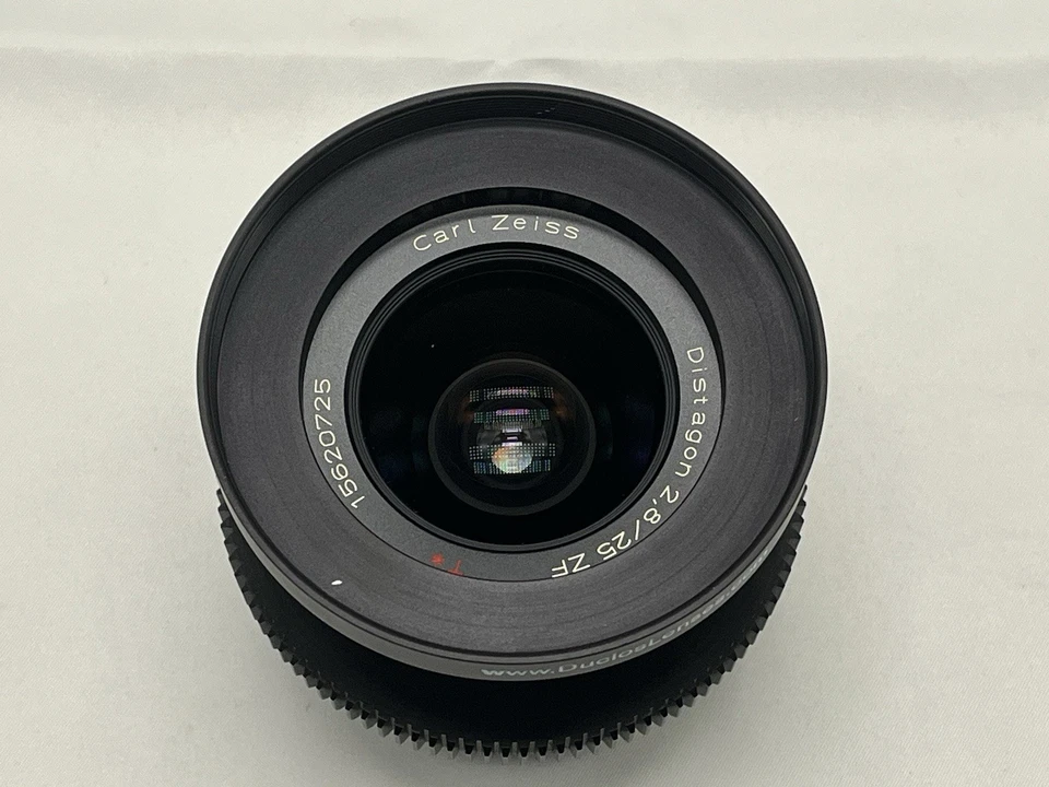 Duclos Modified Zeiss Distagon 25mm f/2.8 ZF.2 Cine Prime / CP.2 Optics - Image 4 of 4