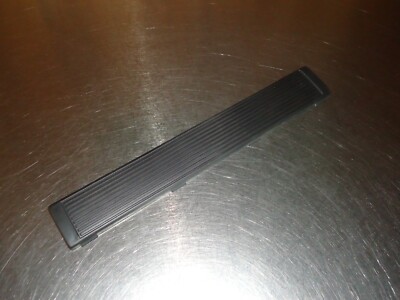 New NOS GM Door Sill Insert 16663151 Oldsmobile Aurora 1995 1996 1997 1998 1999