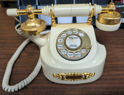 Vintage Western Electric Rotary Telephone 882A200 from 805 California area code
