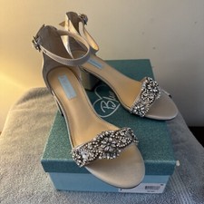 Betsey Johnson Women's Sb-Mel Rhinestone Heeled Sandal - 7 Silver