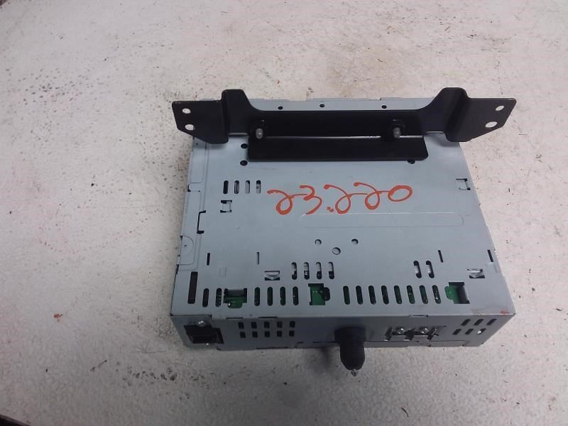 2006 ASTON MARTIN DB9 OEM Receiver CD Play Part Number 30679804012