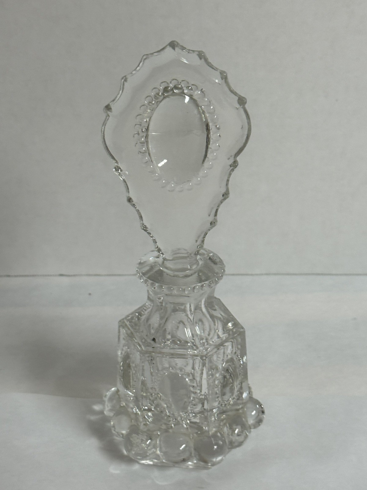 Vintage L.E. Smith Glass Beaded Medallion Perfume Bottle with Stopper