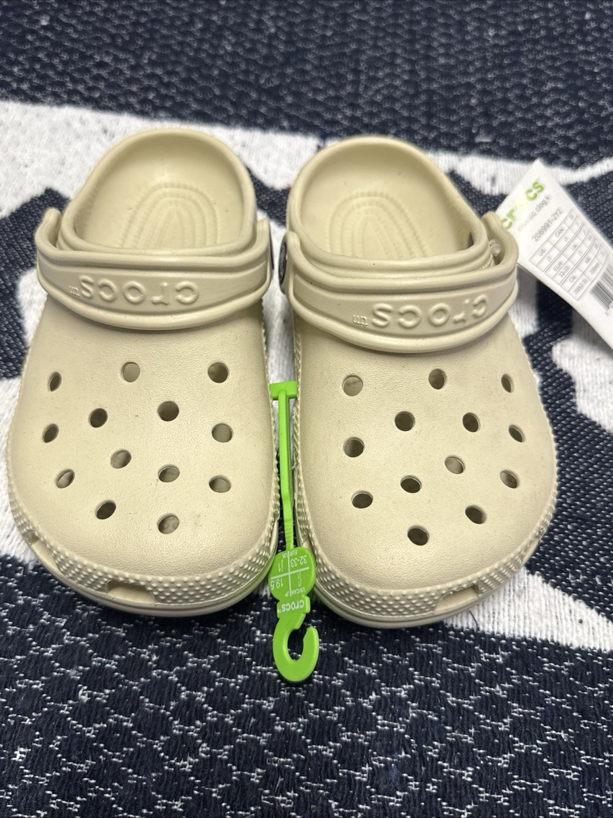 crocs classic clog 🦴 Color Bone 7M/9w