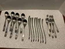 Robert Welch Vista Flatware 18/10 Stainless 22 Pcs Used Condition Cosmetic Flaws