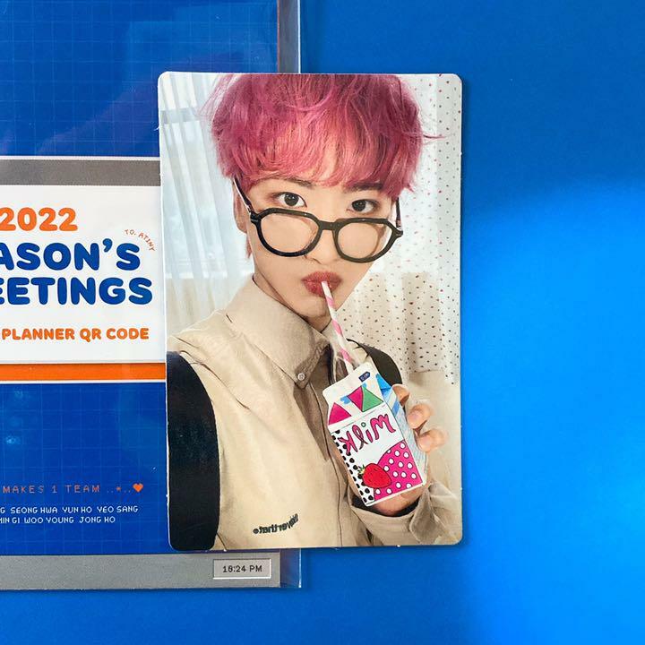 Seasons Greetings Cards 2022