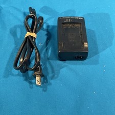 Nikon Quick-Charger MH-18A for Nikon EN-EL3/EN-EL3A Lithium-Ion Batteries