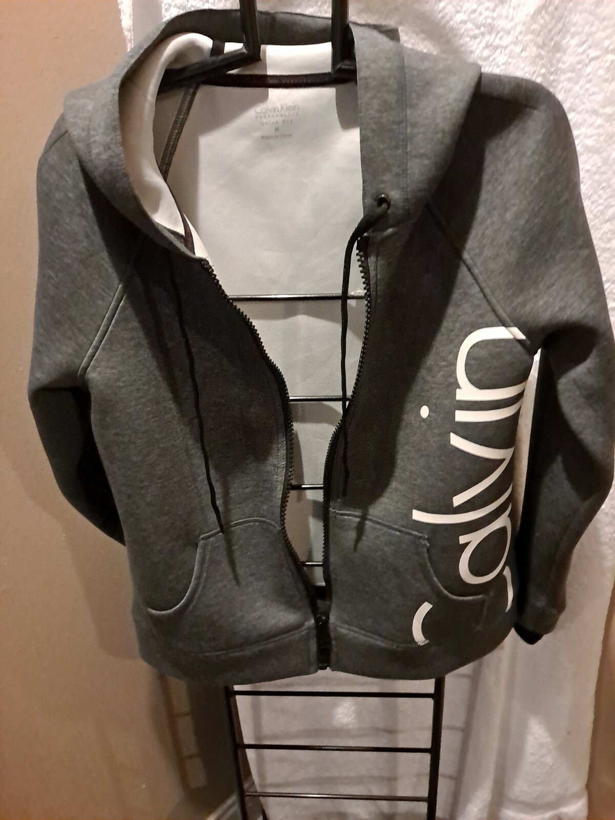 Calvin Klein Performance Jacket M - image 7