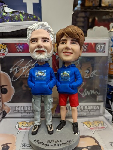 Scarlet and Violet: Surging Sparks 4-Pocket Portfolio Binder - Picture 4 of 4