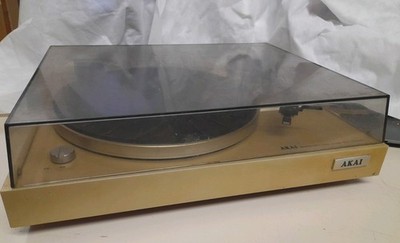 Akai AP-B20 C Plattenspieler  / Ungeprüft  / Als Defekt