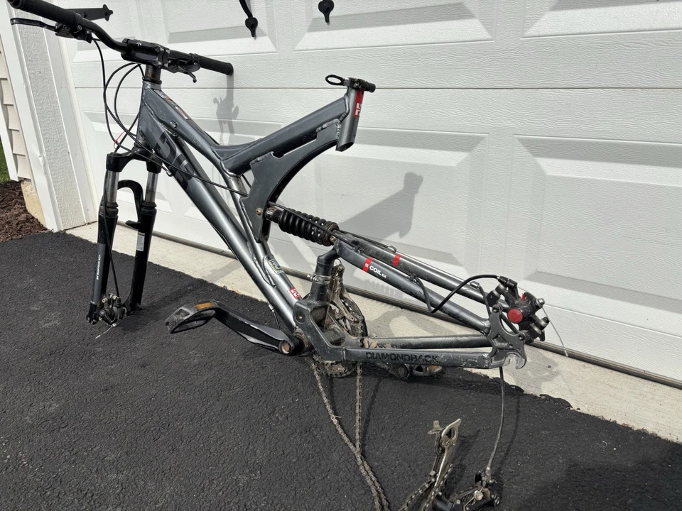 Cuadro de suspensión grande de cola blanda Diamondback Coil EX DB78 bicicleta de montaña 20” Foto 2 de 4