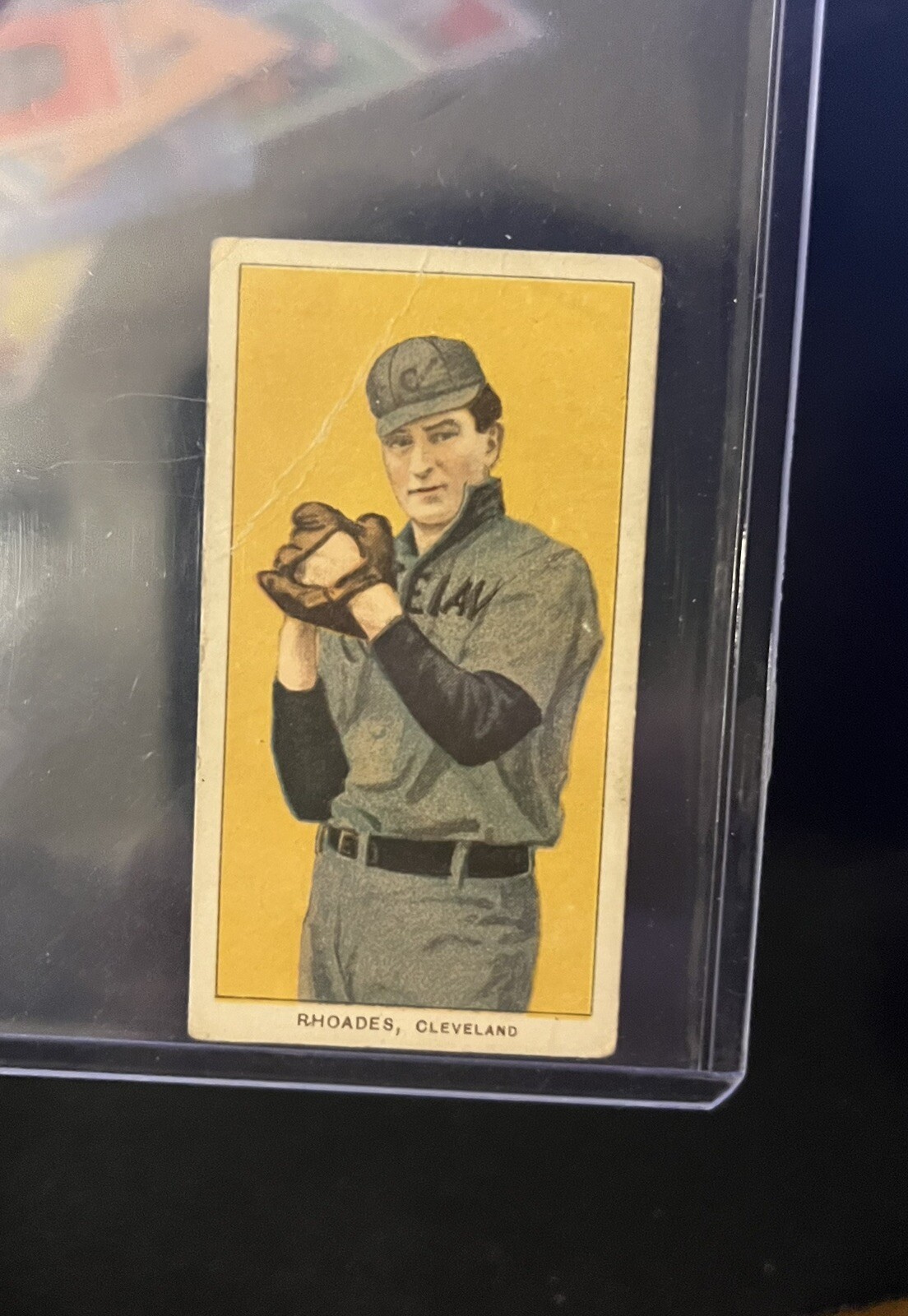 1908-11 T206 Bob Rhoades Piedmont 350 Cleveland Baseball Card Hands On Chest