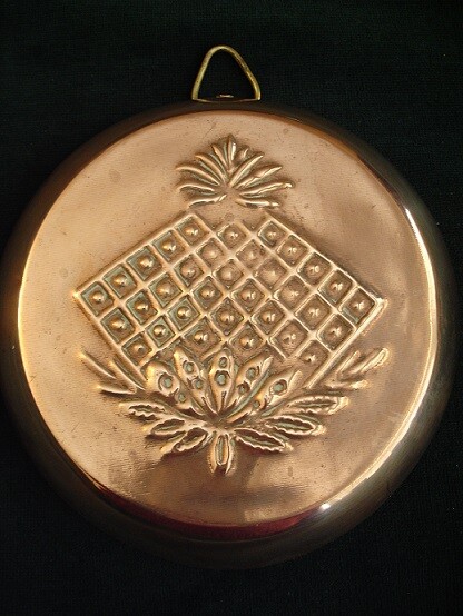 Old Vintage Solid Copper Pineapple Mould