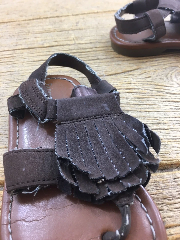 Босоножки нарядные Faded Glory Baby для девочек коричневые туфли размер 7 стринги Brittney - Изображение 3 из 4