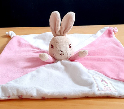 PETER RABBIT HAPPY BUNNY BABY BETTDECKE HASEN SCHNULLER KINDER ANDENKEN OSTERN