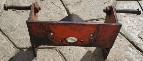 1963 Jacobsen Chief 100, Snow Thrower Hanger Bracket. Part Number 500347. - Picture 14 of 24