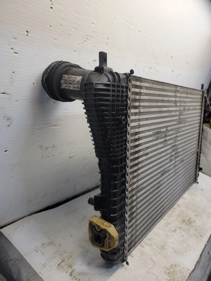 Radiador Alemanha construído VIN com 1º dígito compatível com 09-18 TIGUAN 1679016 - Imagem 3 de 4