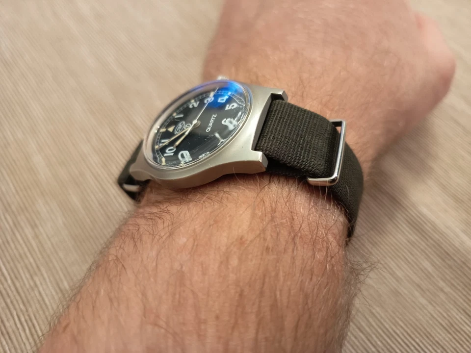 CWC G10, British Military Watch, orologio militare, Broad Arrow - Immagine 2 di 4