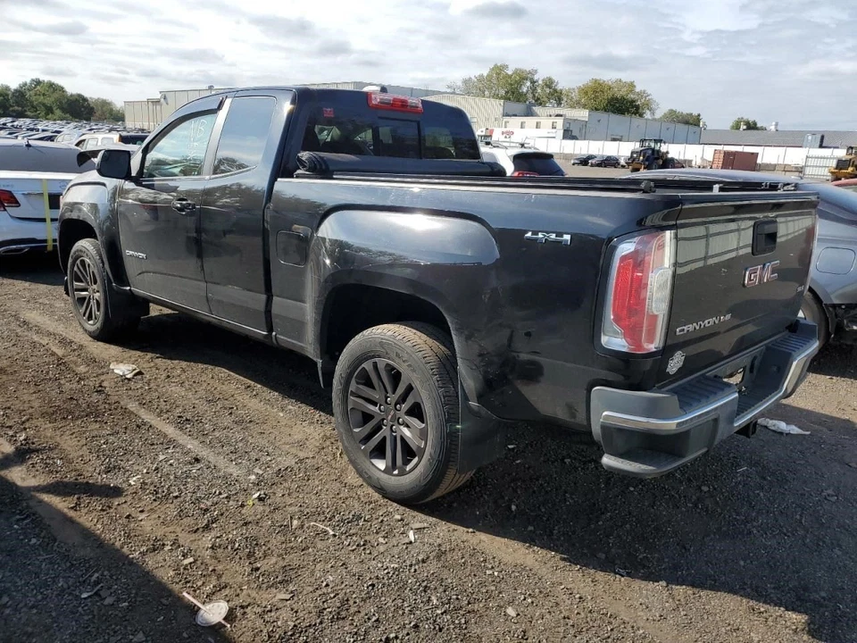 (LOCAL PICKUP ONLY) Rear Bumper Chrome Without Park Assist Fits 15-22 CANYON 204 - Изображение 3 из 4