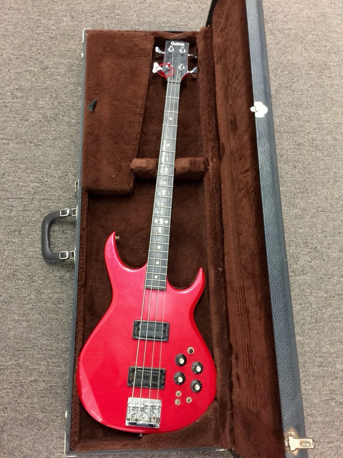 1986 Carvin LB60 4 String Bass W/OHSC Made In USA