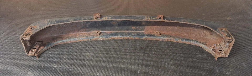 Barra transversal de soporte de núcleo de radiador para camioneta Chevy GMC 1947-1953 Foto 4 de 4