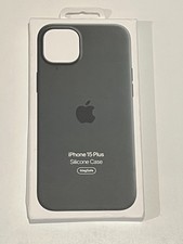 GENUINE Apple Silicone Case w/ Magsafe iPhone 15 Plus - Cypress Green