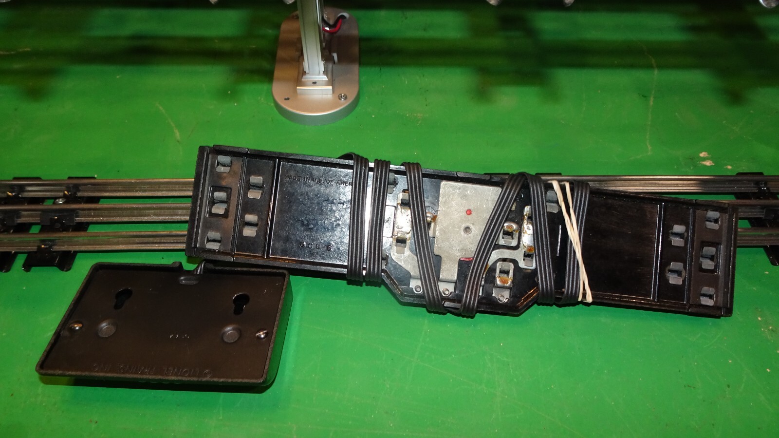 Lionel UCS O Gauge Remote Uncoupler Track eBay