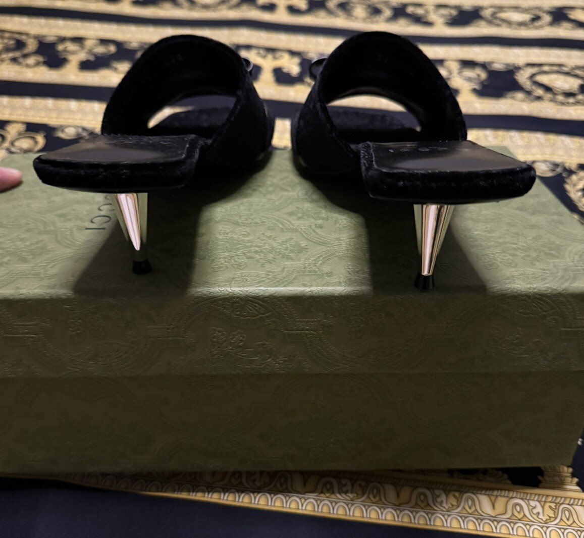 New Auth Gucci GG Embossed New Velvet Bow Heels Black Slip Ons