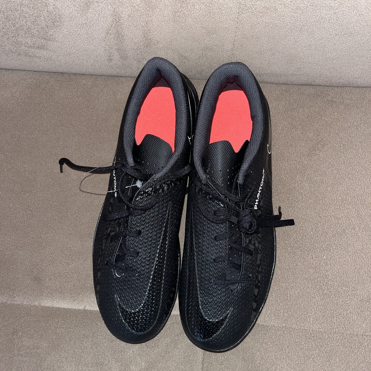 Nike Black metallic Silver Phantom GT2 Club IC  Men\'s Soccer Shoes Amazon.com | Nike Phantom GT2 Club TF Mens Football Boots  main image 3