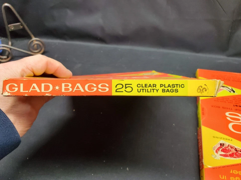 Vintage Unopened NOS GLAD BAGS, Large Utility Size, 25 Clear Plastic 10-1/2"x14" - Image 3 of 4