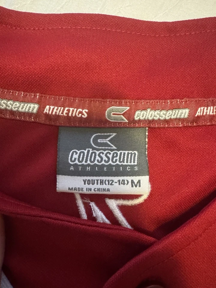 Camiseta de béisbol Alabama Crimson Tide para niños mediana roja Coliseo atletismo Foto 3 de 4