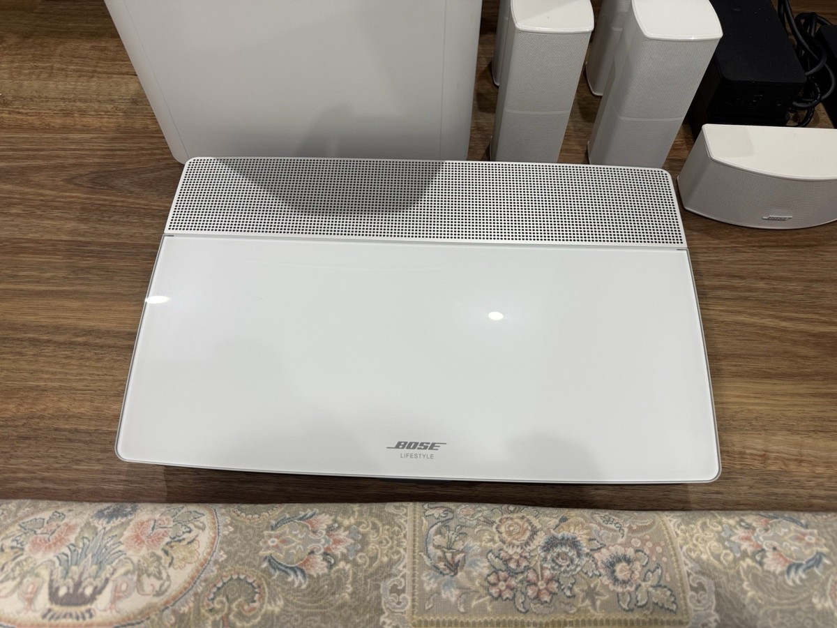 Complete Bose Lifestyle 600 Lifestyle Home Theatre System w