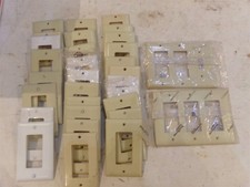 LOT OF 30 RECTANGLE OUTLET COVER - USED