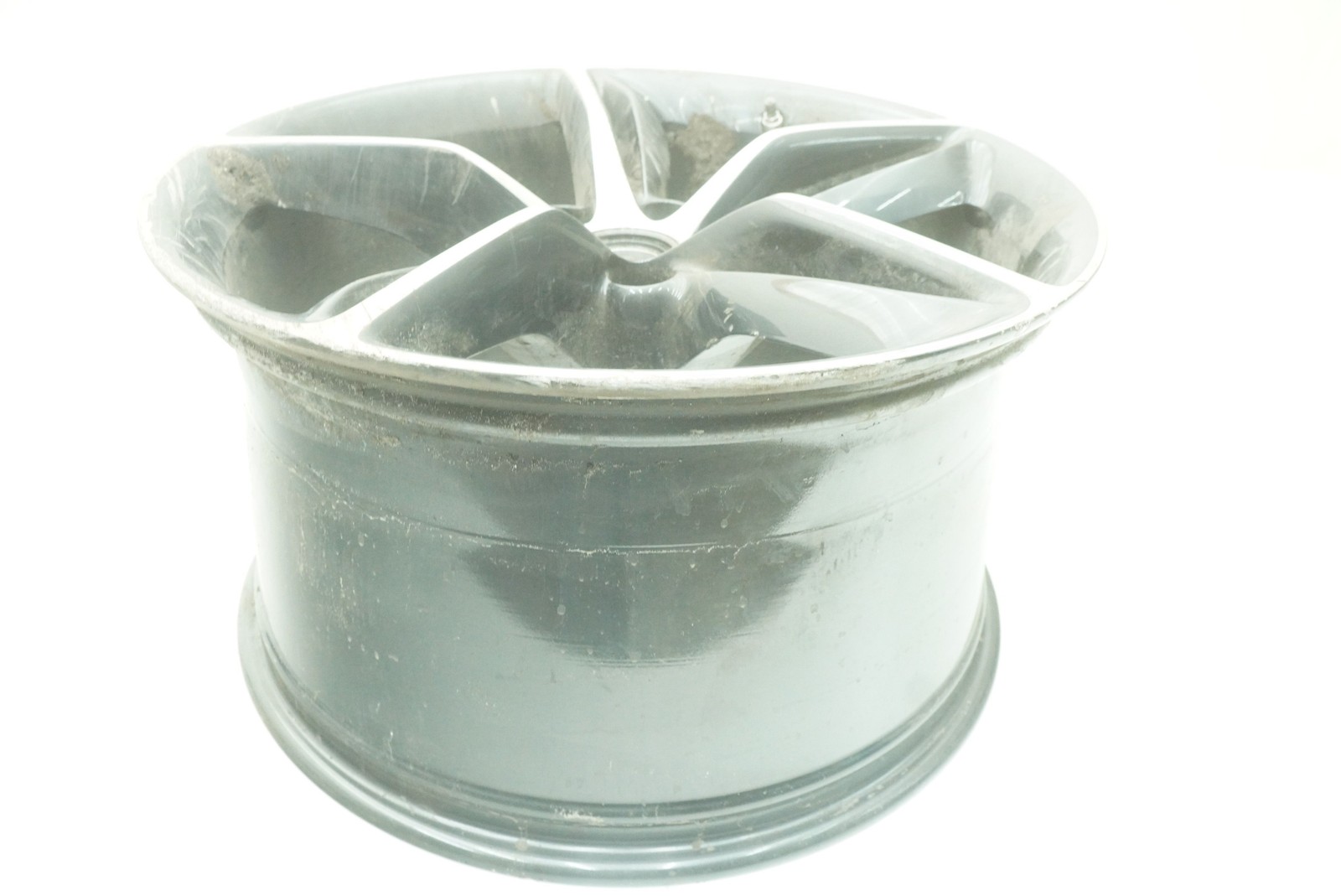 Ferrari 296 2024 Rear Right Wheel Gray P/N 986224