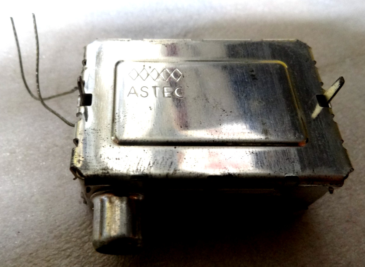 Astec UM1233 E36 UHF computer video modulator