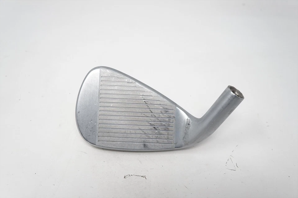 Cleveland Launcher CBX 34* #8 Iron Club Head Only 1219254 Foto 3 de 4