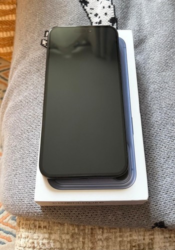 Apple iPhone 15 Pro Max 256GB Schwarz Titan