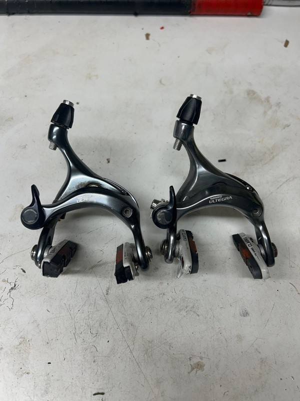 Shimano Ultegra BR-6600 Rim Brake Calipers Pair front & rear with pads
