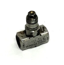 Spraying Systems Air Atom Pneumatic Accessory W/ Nozzle Fitting 1/4-JSS USED