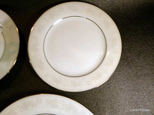 20 pcs MISTY 2883 by NORITAKE CONTEMPORY FINE CHINA ~ 4 X 5 Piece Place Settings - Picture 10 of 15